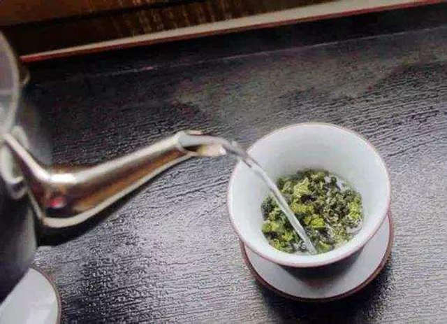 铁观音醒茶要多久